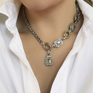 COLAR PRATEADO RETANG SIER MARIANA DIAS